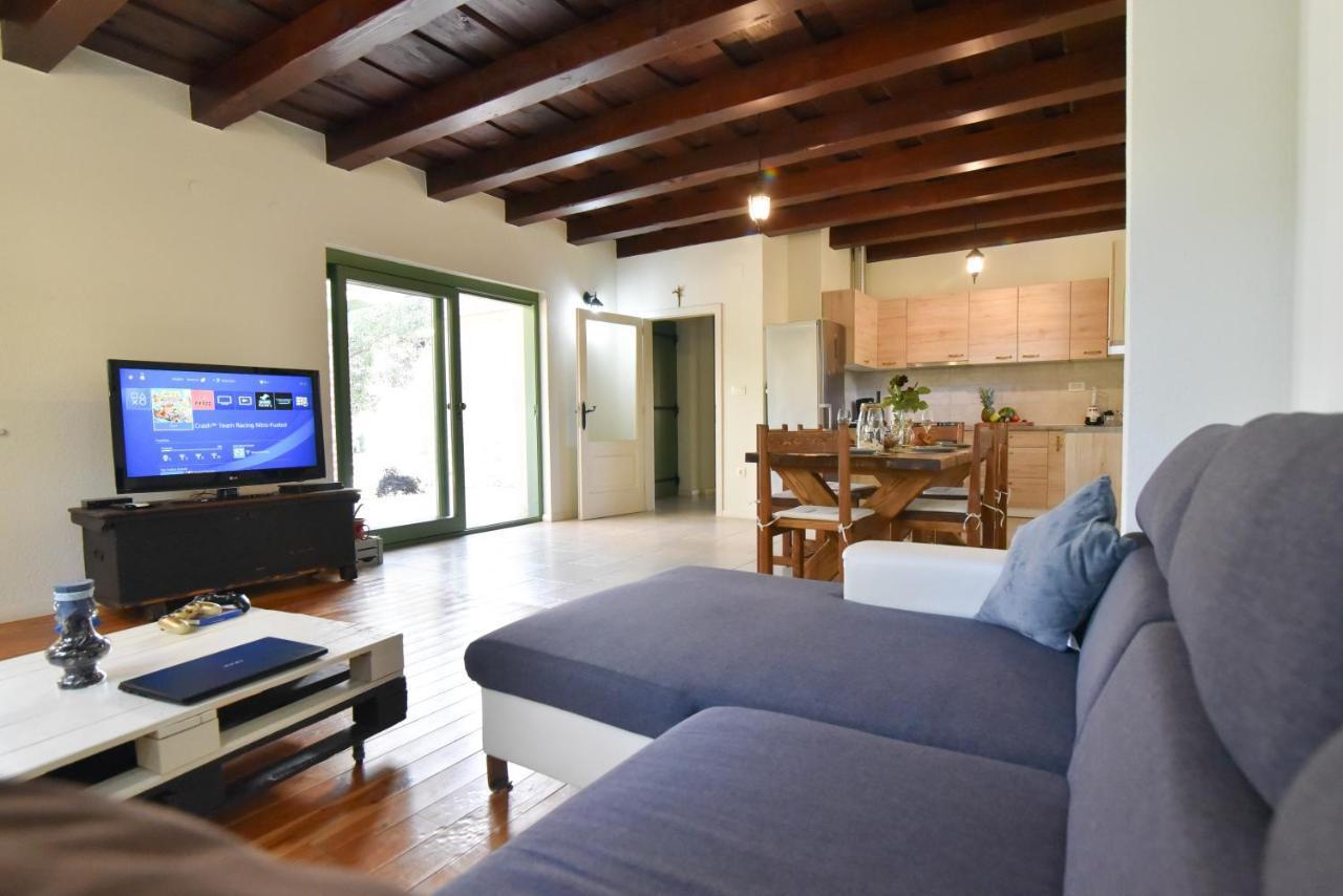 Vacation Home Mate Ceko Sukosan Exterior photo